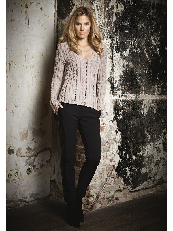 Lana Grossa ПУЛОВЕР С КОСАМИ Cool Wool