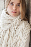 Lana Grossa ШАРФ, СВЯЗАННЫЙ УЗОРОМ С КОСАМИ Alta Moda Cashmere 16