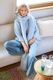 Lana Grossa ПУЛОВЕР С V-ОБРАЗНЫМ ВЫРЕЗОМ ГОРЛОВИНЫ, СВЯЗАННЫЙ ЛИЦЕВОЙ ГЛАДЬЮ Cool Merino