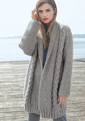 ЖАКЕТ, СВЯЗАННЫЙ ЖЕМЧУЖНЫМ УЗОРОМ С ДОРОЖКАМИ ИЗ КОС Lala Berlin Lovely Cotton от Lana Grossa