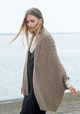 НАКИДКА-ЖАКЕТ С УЗОРОМ «БАБОЧКИ» Alta Moda Alpaca от Lana Grossa