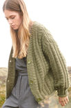 Lana Grossa ЖАКЕТ, СВЯЗАННЫЙ РЕЛЬЕФНОЙ РЕЗИНКОЙ Lala Berlin Lovely Cotton