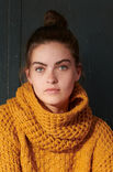 Lana Grossa СНУД, СВЯЗАННЫЙ РЕЛЬЕФНЫМ УЗОРОМ С ПРОТЯЖКАМИ Lala Berlin Lovely Cotton