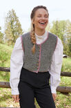 Lana Grossa ЖИЛЕТ Landlust Soft Tweed 180 & Alpina