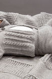 Lana Grossa ЖАКЕТ, ШТАНИШКИ, ШАПКА И ПИНЕТКИ Cool Wool Baby