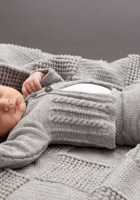 ЖАКЕТ, ШТАНИШКИ, ШАПКА И ПИНЕТКИ Cool Wool Baby от Lana Grossa