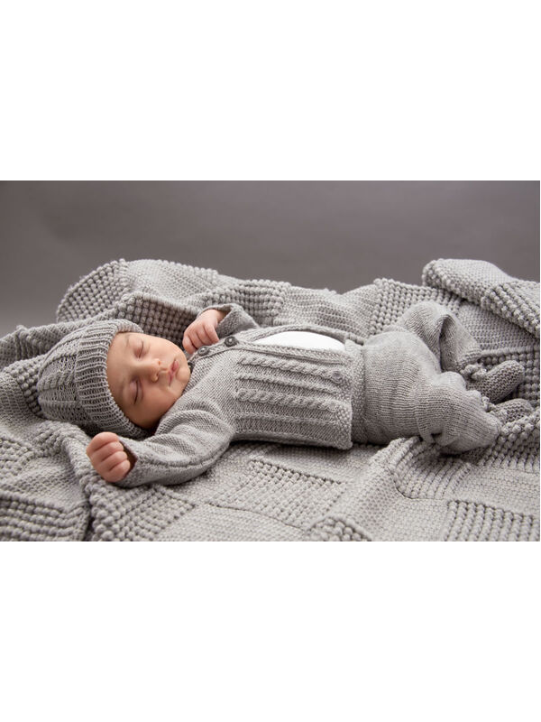 Lana Grossa ЖАКЕТ, ШТАНИШКИ, ШАПКА И ПИНЕТКИ Cool Wool Baby