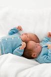 Lana Grossa ЖАКЕТ ШТАНИШКИ, ШАПКА И НОСОЧКИ Cool Wool Baby