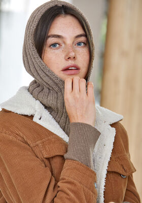 КАПЮШОН Merino Uno от Lana Grossa