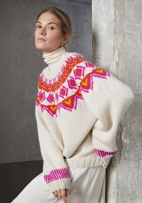 ДЖЕМПЕР, СВЯЗАННЫЙ СВЕРХУ ВНИЗ Natural Lama Chunky от Lana Grossa