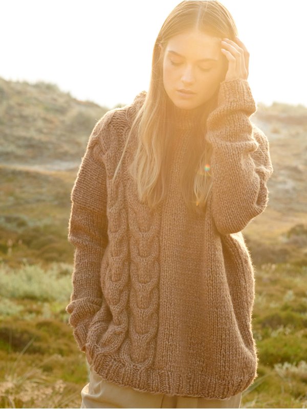 Lana Grossa ПУЛОВЕР, СВЯЗАННЫЙ ЛИЦЕВОЙ ГЛАДЬЮ С ДОРОЖКАМИ ИЗ КОС Lala Berlin Lovely Cotton