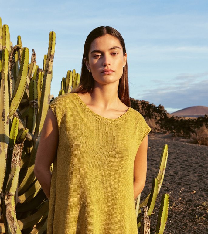 Lana Grossa TOP MIT SEITENSCHLITZEN Solo Lino