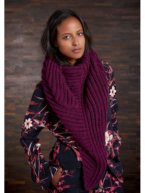 Lana Grossa ТРЕУГОЛЬНЫЙ ПЛАТОК Lala Berlin Softness